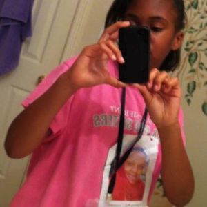 Meet your Posher, Farah